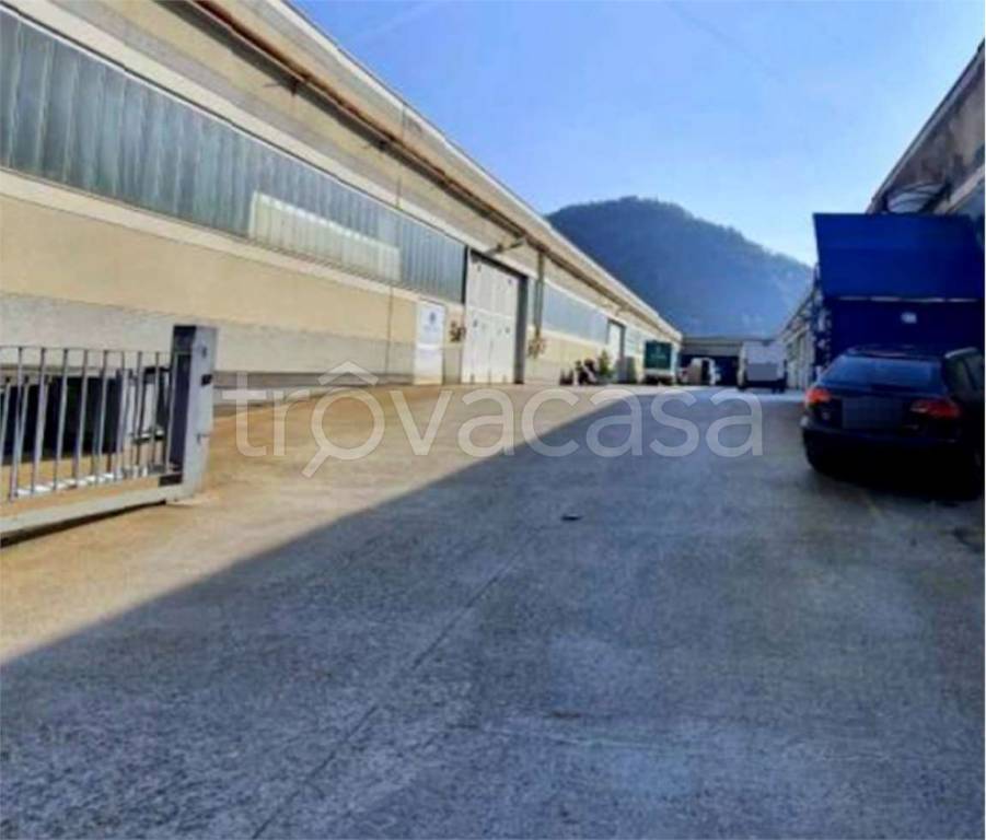 negozio in vendita a Sarezzo