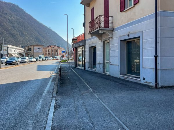 negozio in vendita a Sarezzo