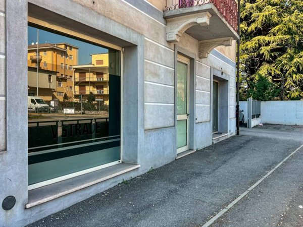 negozio in vendita a Sarezzo