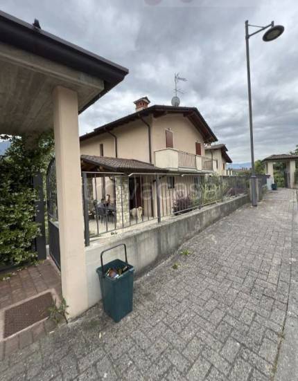 casa indipendente in vendita a Sarezzo