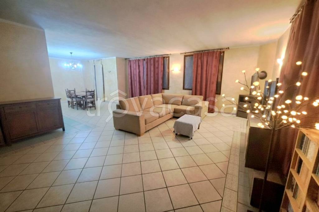 casa indipendente in vendita a Sarezzo