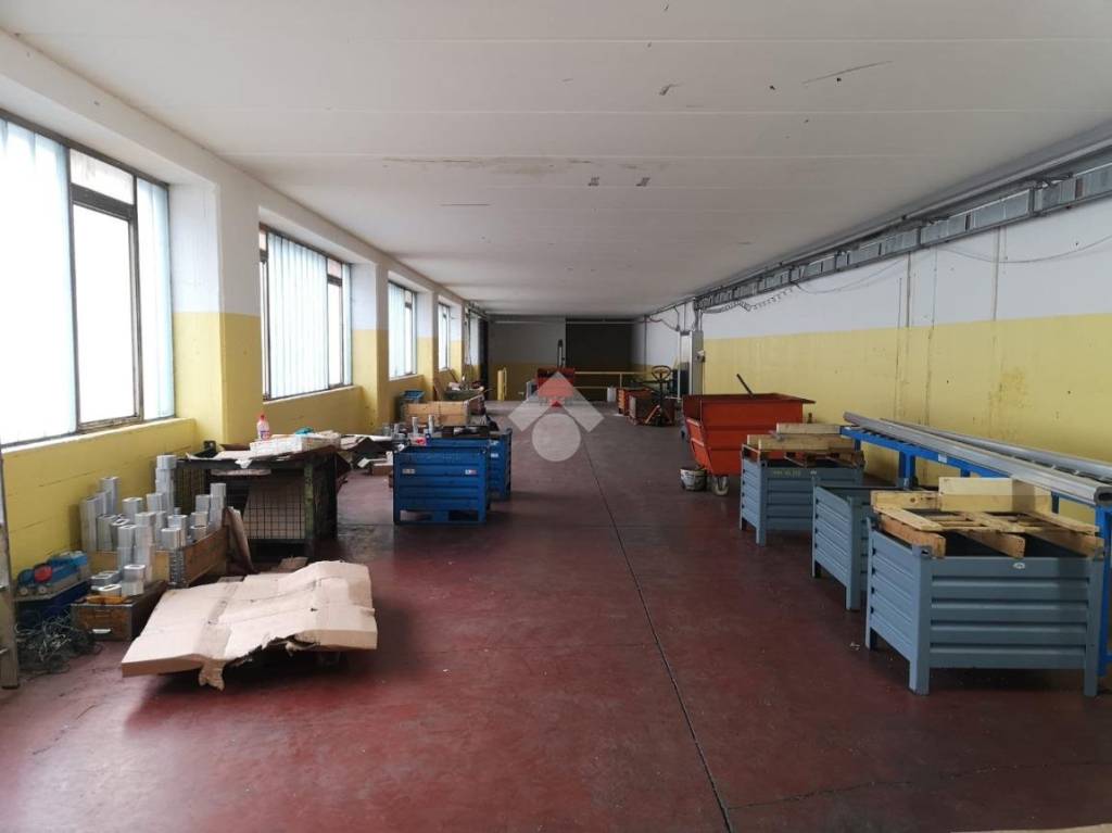 locale commerciale in vendita a Sarezzo