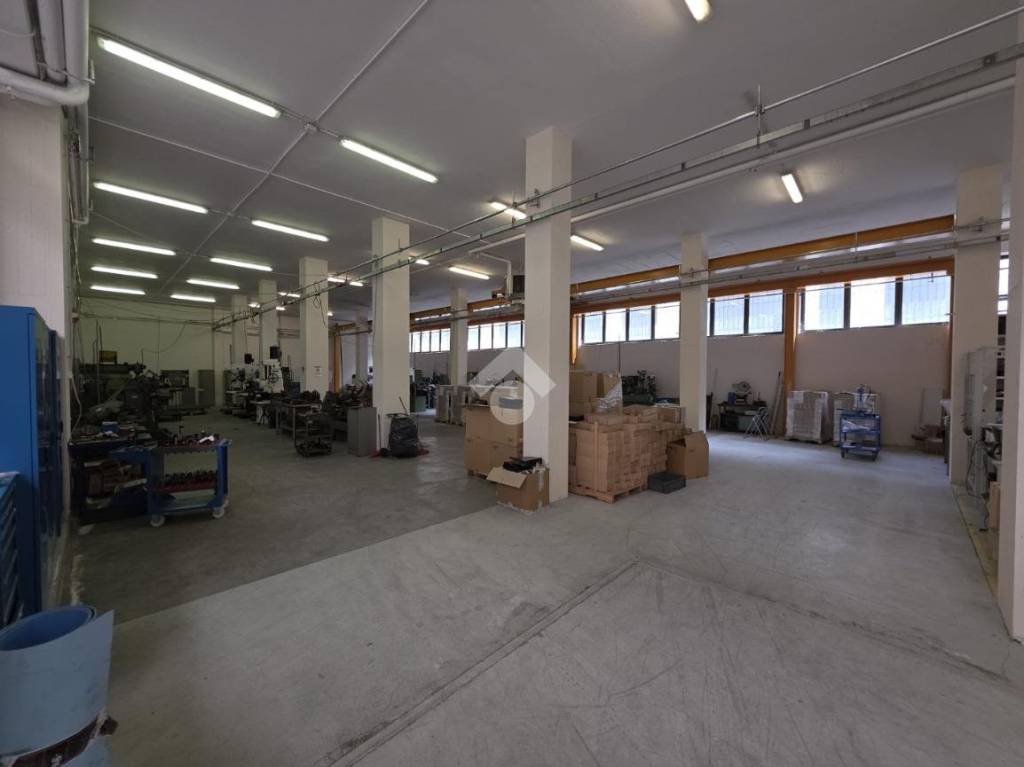 locale commerciale in vendita a Sarezzo