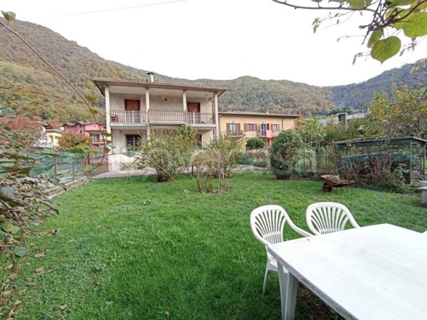 casa indipendente in vendita a Sarezzo in zona Zanano