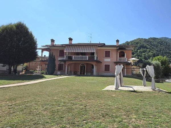 casa indipendente in vendita a Sarezzo in zona Ponte Zanano