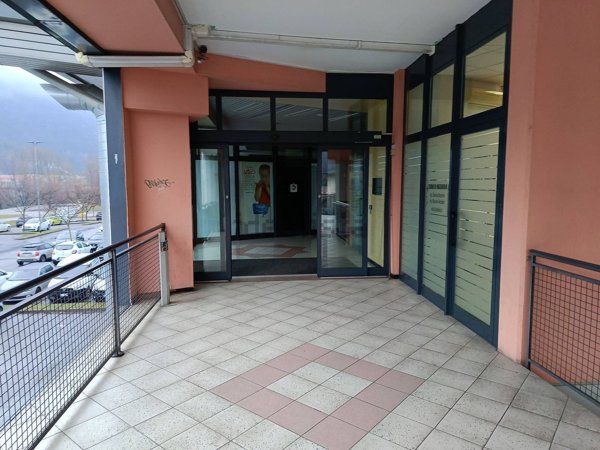 negozio in vendita a Sarezzo