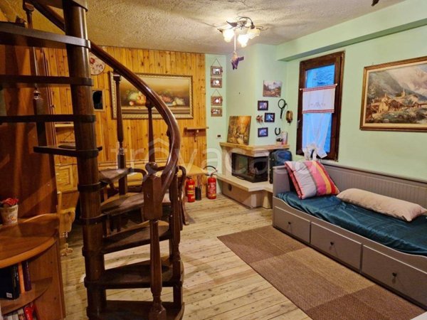 casa indipendente in vendita a Saviore dell'Adamello in zona Valle
