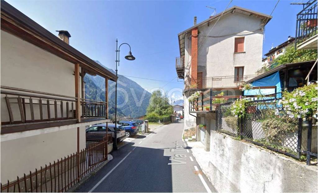appartamento in vendita a Saviore dell'Adamello in zona Valle