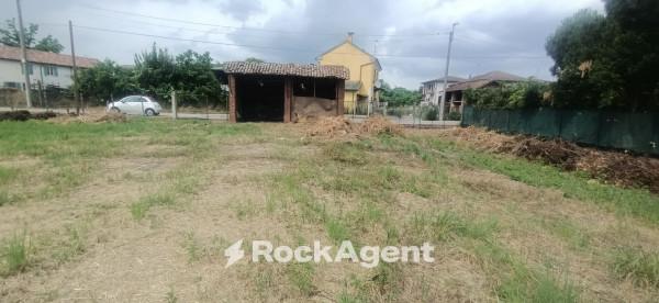 terreno edificabile in vendita a Saviore dell'Adamello in zona Valle