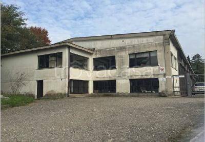 locale commerciale in vendita a Saviore dell'Adamello in zona Valle