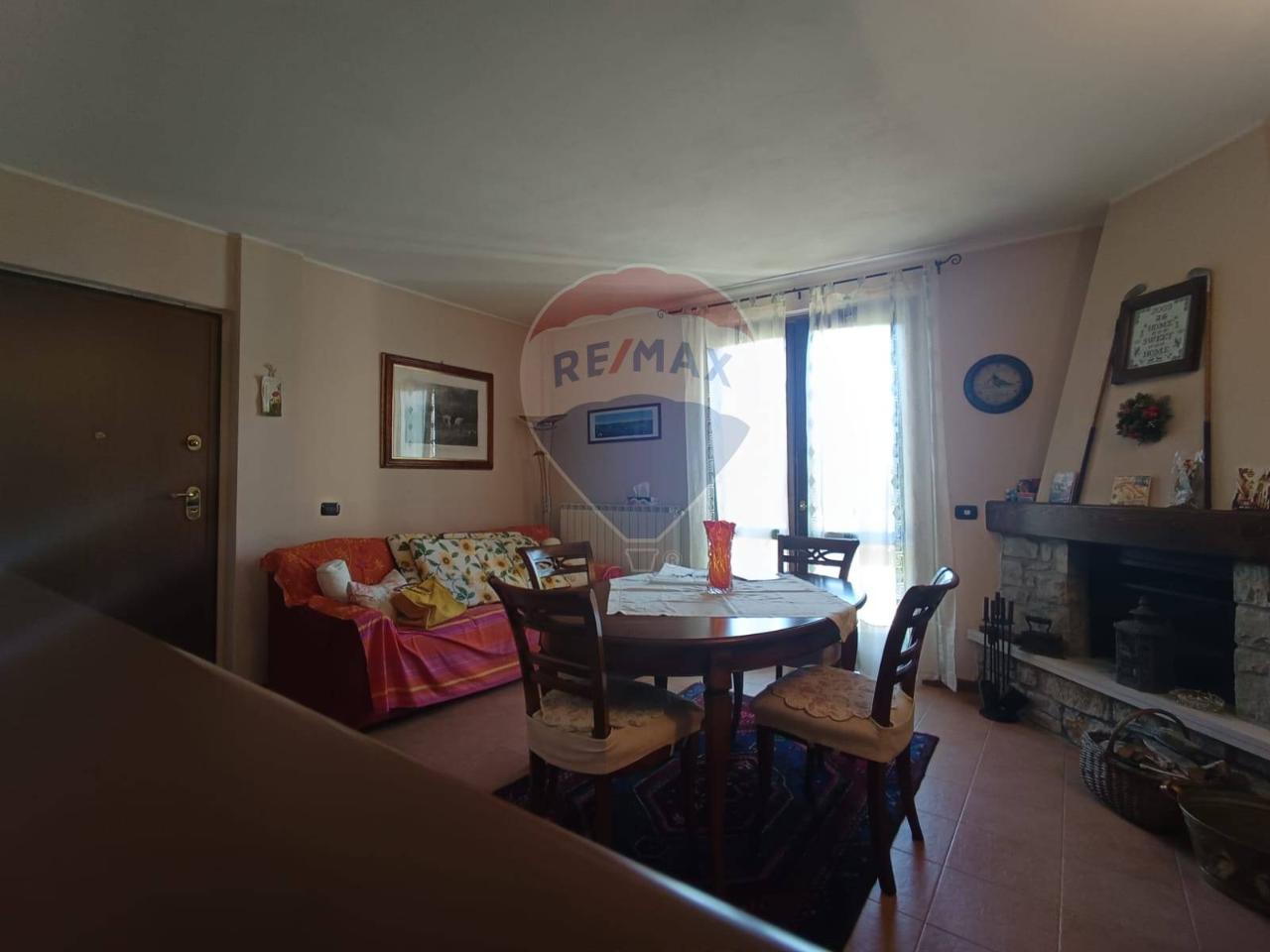 casa indipendente in vendita a Saviore dell'Adamello in zona Valle