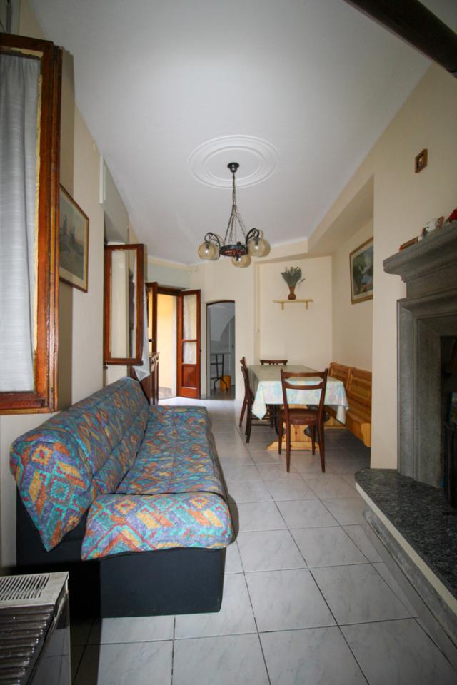 appartamento in vendita a Saviore dell'Adamello in zona Valle