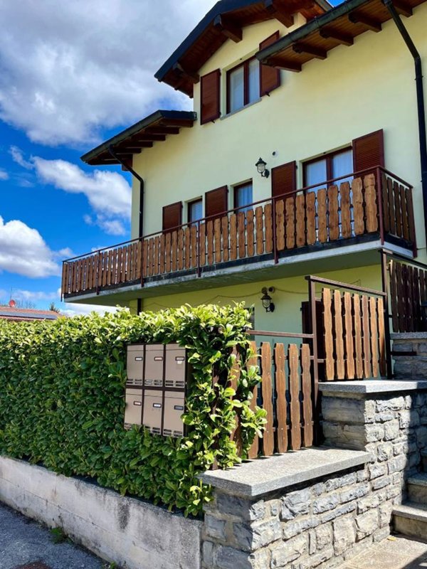 appartamento in vendita a Saviore dell'Adamello in zona Valle