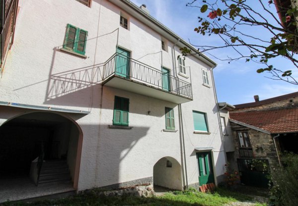 casa indipendente in vendita a Saviore dell'Adamello in zona Valle