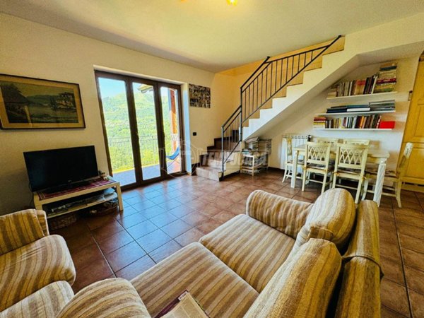 appartamento in vendita a Saviore dell'Adamello in zona Valle