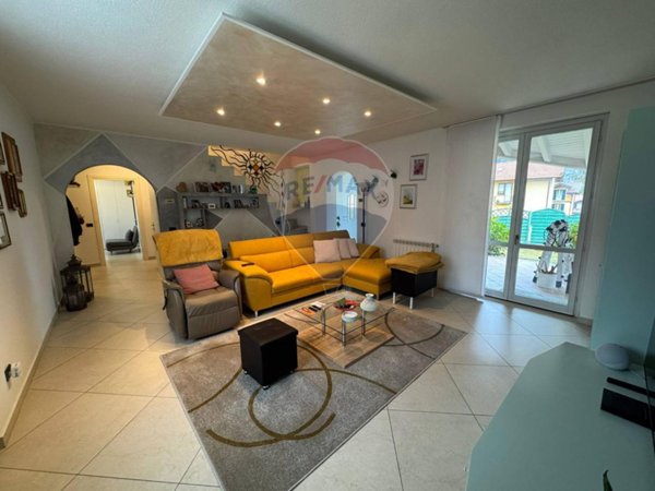 casa indipendente in vendita a Saviore dell'Adamello in zona Ponte