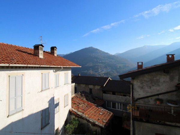 appartamento in vendita a Saviore dell'Adamello in zona Valle