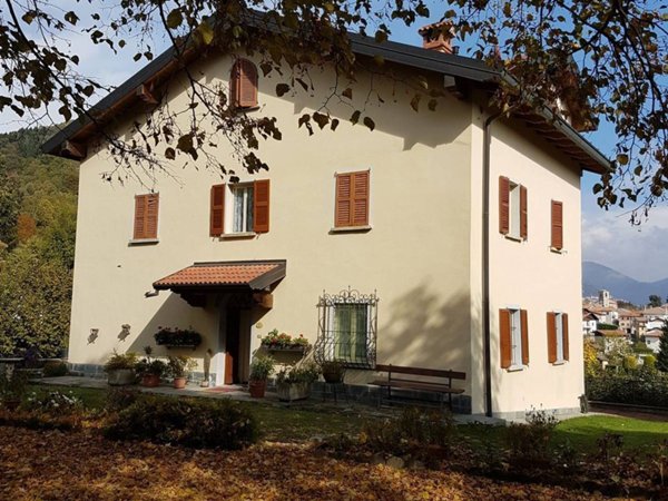 casa indipendente in vendita a Saviore dell'Adamello in zona Valle