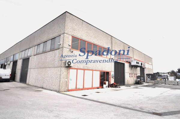 ufficio in vendita a Saviore dell'Adamello in zona Ponte