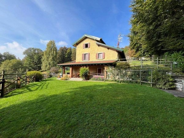 casa indipendente in vendita a Saviore dell'Adamello in zona Valle