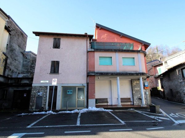 casa indipendente in vendita a Saviore dell'Adamello in zona Valle