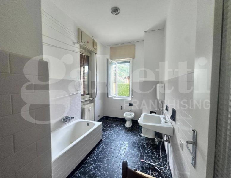 negozio in vendita a Saviore dell'Adamello in zona Ponte