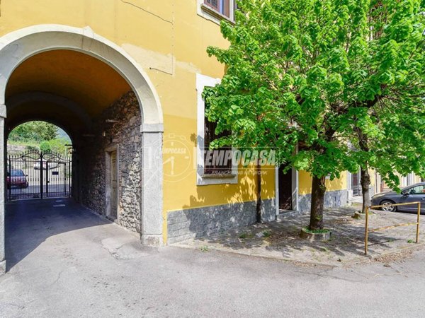 appartamento in vendita a Saviore dell'Adamello in zona Ponte