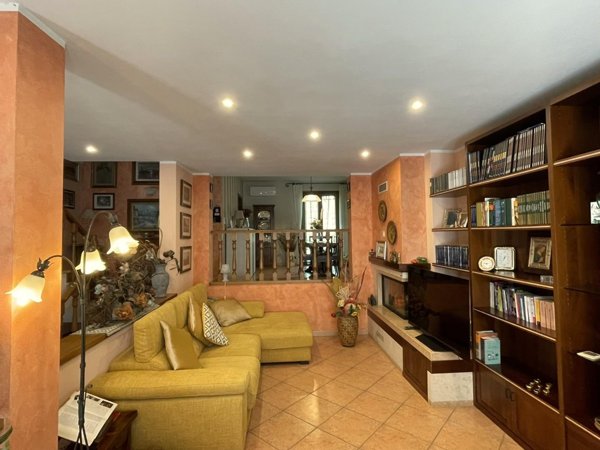 casa indipendente in vendita a Saviore dell'Adamello in zona Ponte