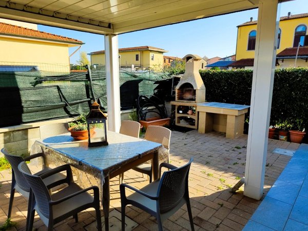 casa indipendente in vendita a Saviore dell'Adamello in zona Ponte