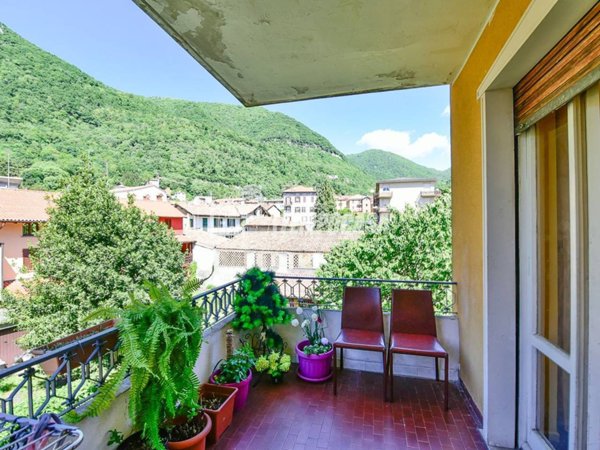appartamento in vendita a Saviore dell'Adamello in zona Ponte