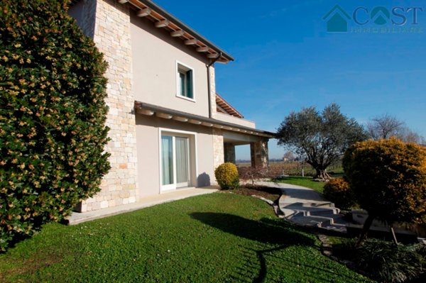 casa indipendente in vendita a Saviore dell'Adamello in zona Ponte