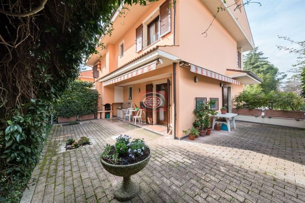 casa indipendente in vendita a Saviore dell'Adamello in zona Valle