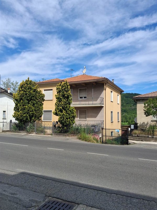 casa indipendente in vendita a Saviore dell'Adamello in zona Ponte