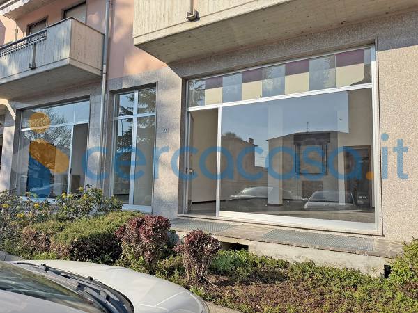 locale commerciale in vendita a Saviore dell'Adamello in zona Ponte