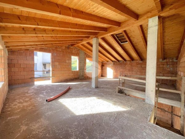 casa indipendente in vendita a Sellero in zona Novelle