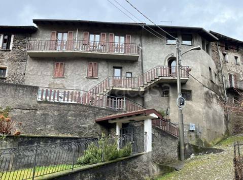 casa indipendente in vendita a Sellero