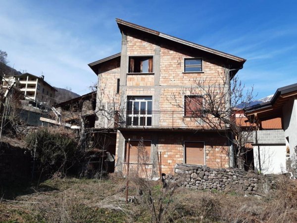 casa semindipendente in vendita a Sellero