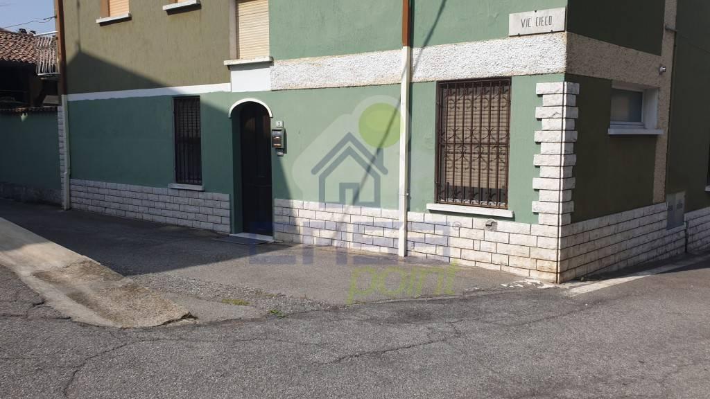 casa indipendente in vendita a Seniga