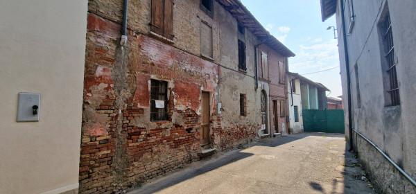 casale in vendita a Seniga