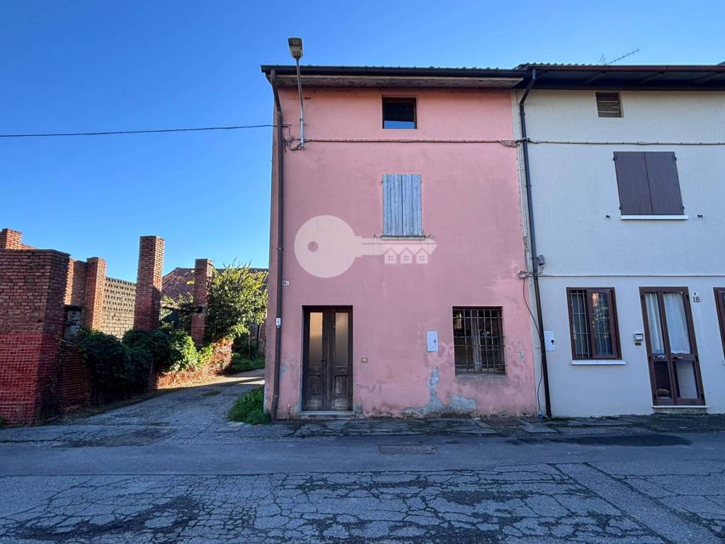 casa indipendente in vendita a Seniga