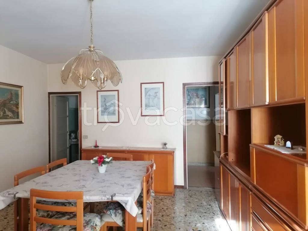 casa indipendente in vendita a Serle