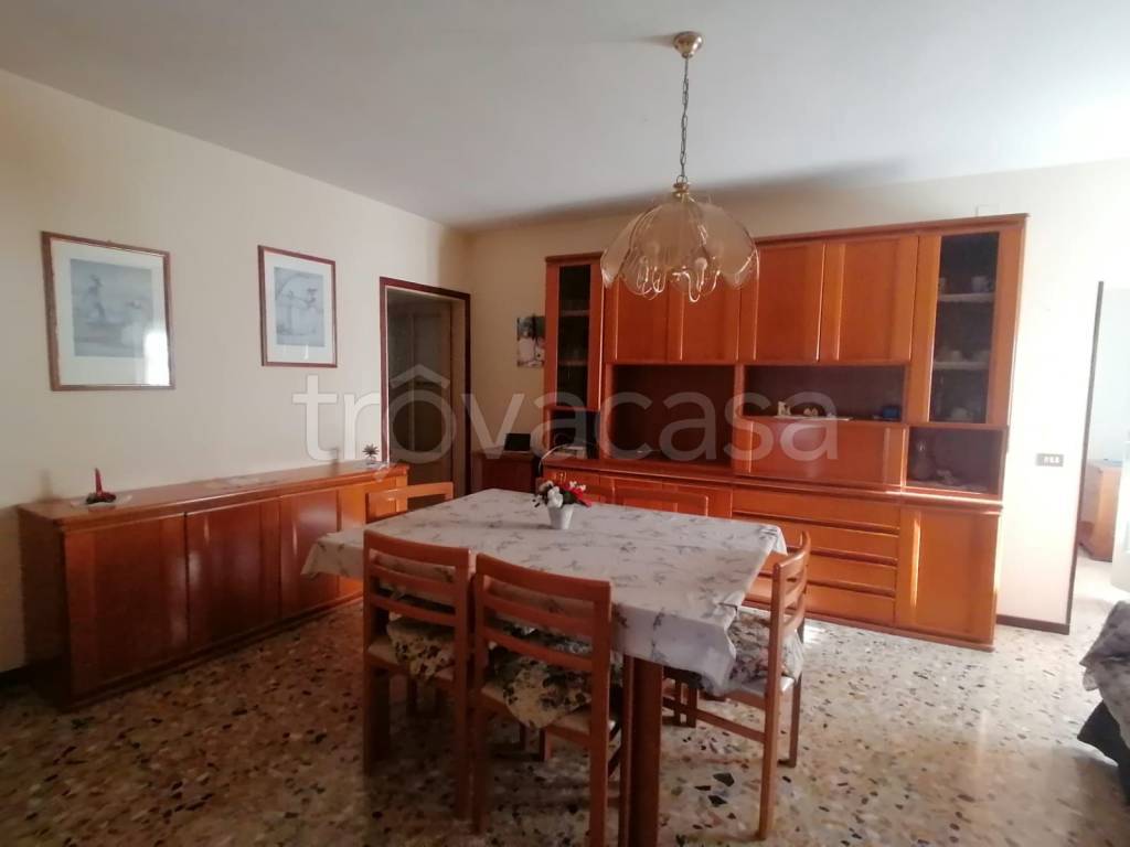 casa indipendente in vendita a Serle