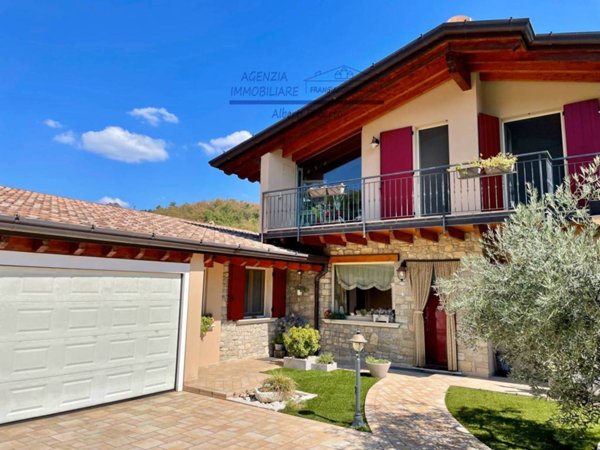 casa indipendente in vendita a Serle