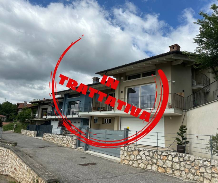 casa indipendente in vendita a Serle