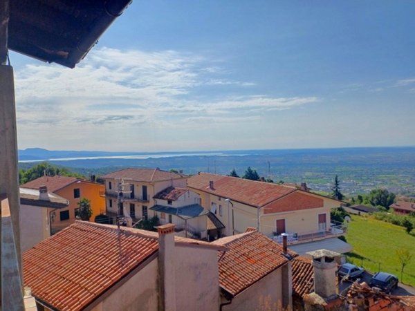 casa indipendente in vendita a Serle
