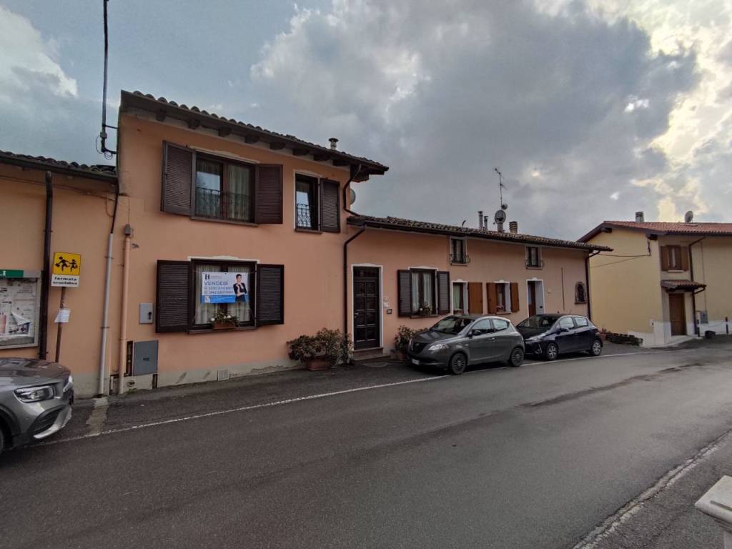 casa indipendente in vendita a Serle