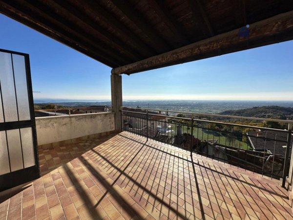 casa indipendente in vendita a Serle