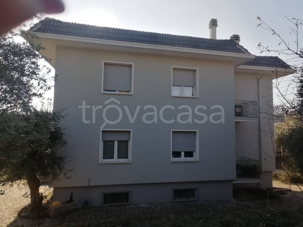 casa indipendente in vendita a Serle