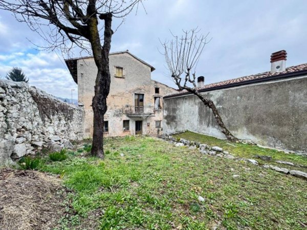 casa indipendente in vendita a Serle