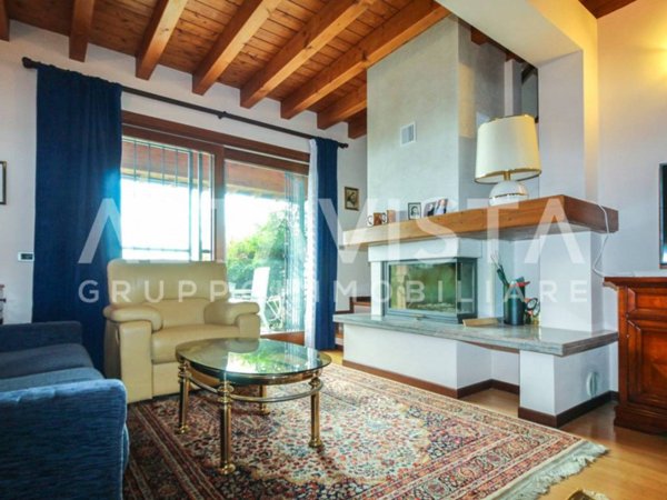 casa indipendente in vendita a Serle